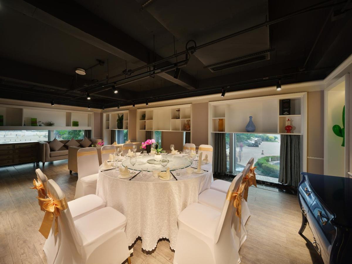 Bvstin Boutique Hotel Chengdu Exteriör bild